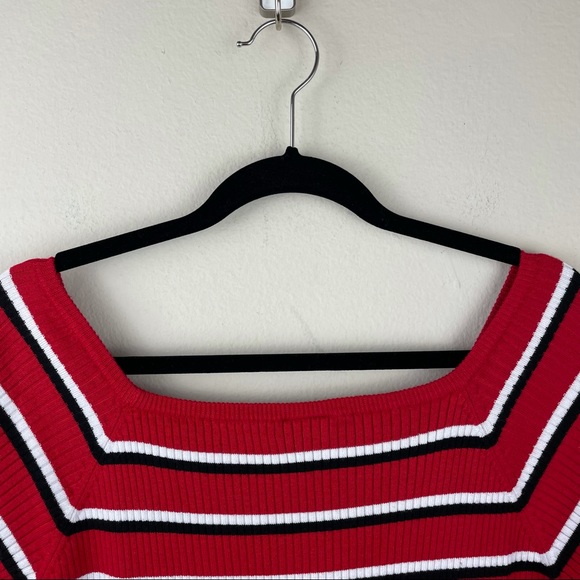 Torrid 3/4 Sleeve Red Black White Stripped Top - Picture 8 of 10